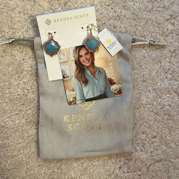 NWT Kendra Scott Teal and Gold Earrings - Picture 1 of 3